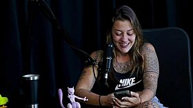 Safada Does A Sensual Stripper Show, Revealing Her Peitos And Talking About Transsexuals And Virginity