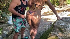 Esposa Rabuda Gostosa Transando No Mato