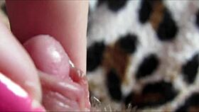 Big clit orgasm closeup homemade amateurs!