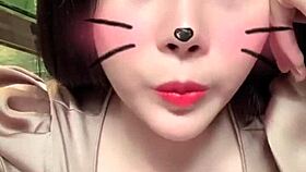 Asiatisk jente med store pupper live på bigo