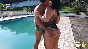 Novinha meets uncle DJ and takes his dick?