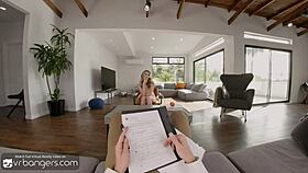 Geil blondin djuphalstalar sexologens feta kuk i gruppscen på skrivbordet del 2