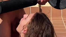 Chica Ayuda A Gymbro Con Los Ejercicios - Hardnikole Payo Pro