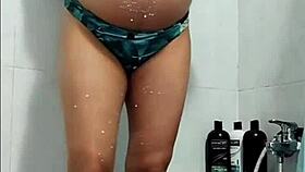 Damn Pregnant Young Girl Loves Softcore Action!