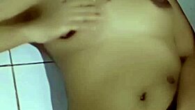 Dancing naked while masturbating leave your dirty comments 😏