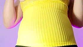 esposa puta latina en leggings graba para hijastro zorra cochina