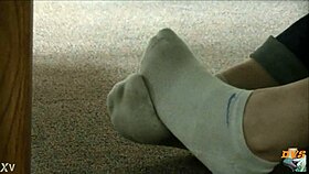 i love these dirty socks hidden under sneakers in candid shots