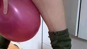 Mistress Elza Kom Demands Financial Domination And Foot Worship