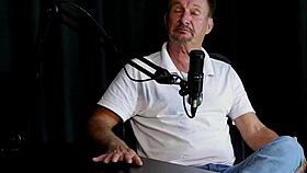 Farmer enters porn by daughter's invitation, admires andressa urach, controversies with carlos urach