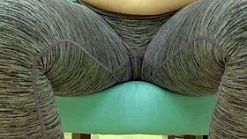 Teen babe teases her sugar daddy in leggings photoshoot