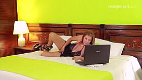 Nicky Ferrari masturbating on webcam 😏