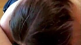 น้องสาวโชว์อพาร์ทเม้นท์มีควยในปาก แตกคานมอวบ?