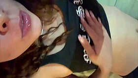 Y SI NOS MASTURBAMOS JUNTOS RICO MI OSITO