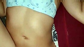 Hermanastra Argentina Embarazada Infiel Hablando Por Telefono Mientras Cabalga