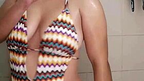 This latina girl couldn't find a guy to fuck her, so she turns to lesbian action to satisfy her cravings!