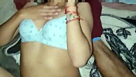 Hermanastra Argentina Embarazada Infiel Hablando Por Telefono Mientras Cabalga