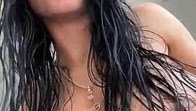 big ebony ass of mia gets admired in casual chat