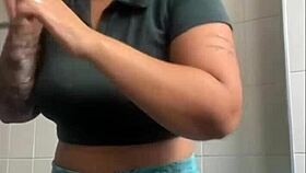 I Love Flashing My Swollen Big Pussy Outdoors