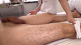 淫乱痴女新米ナースしゅうか 22