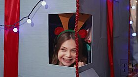 Santa brings an amazing christmas miracle with wet sex