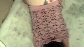 Taking that long dick in the homemade video