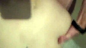 Taking that long dick in the homemade video