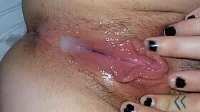 I Got a Spectacular Cumshot in My Argentine Pussy