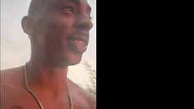 Soquei gostoso no cuzinho dessa putinha safada na pedra na praia do Arpoador em público POV completo