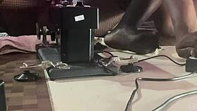 the blackpussy porn star fucks a sex machine with smooth operator