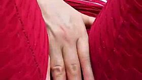 frotando mi co�o a traves de leggins hasta mojarlos delicioso - se moja y habla tan sucio que te hace excitar demasido