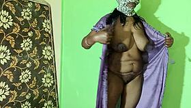 indian mature woman displays her natural body