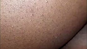 com a cunhadinha no sofa da sala no maior tesao tava vazanu orgasmo