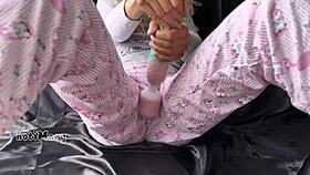 asian teen 18+ exploring self with big squirt