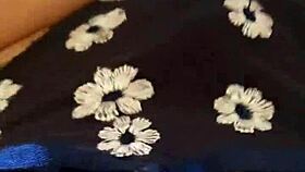 gretala - sbirciatina fica pelosa e tanga