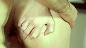 Sexy Helena blows old