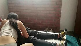 Hermosa Jovencita Swallows Cock And Handjobs Well