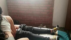 Hermosa Jovencita Swallows Cock And Handjobs Well