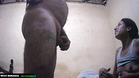 ex girlfriend blowjob sucking cum into mouth 😏