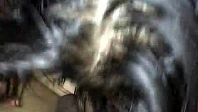 watch this nerd giving a cheating blowjob