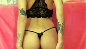 i'm yasmin muller, showing my pretty feet in this photoshoot, it's so fun behind the cameras