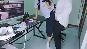 Thai student screams during anal fuck?