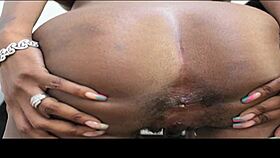 sexy ebony girls farting