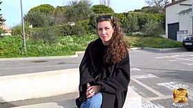 livia jeune bombasse wants to get fucked well by french milf