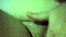 Abrindo Minha Bucetinha Virgem Molhadinha Pra Ser Lambida