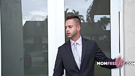 Cum in Escrow with Jezabel?