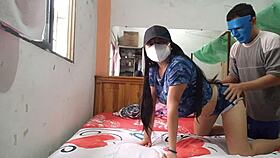 respetad a tu hijastro y haced lo que os mande madrastra tiene un momento incomodo con su hijastro y luego comienzan a realizar su mas oscura fantasia en casa del marido 1 😈