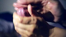 Massage handjob cumshot!