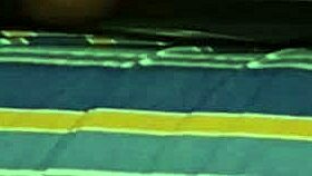 Stařík slíbí nový mobil za vlhký oral od holky bez chlupů