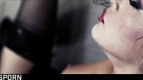 Watch sensual brunette MILF in anal threesome? Double penetration here!