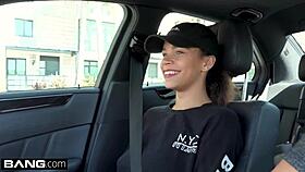 teen mom raven redmond enjoys massage session